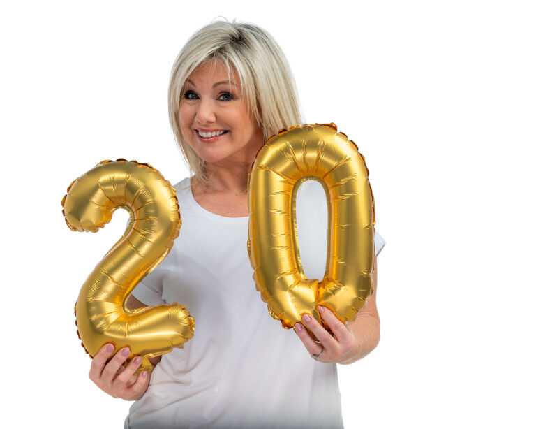 Lindsay met 20 jaar ballonen in haar handen